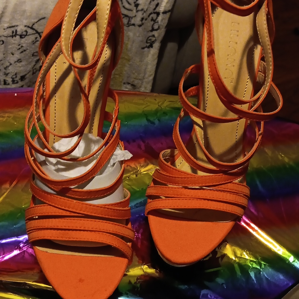 Size 11 Liliana heels Orange